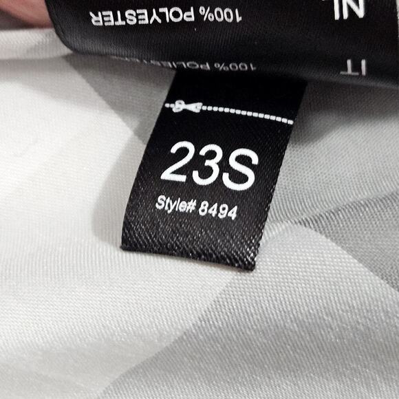 Kuhl Shirt The Kamp Long Sleeve Gray White Plaid Checks XS Extra Small Roll Tab - Picture 6 of 8